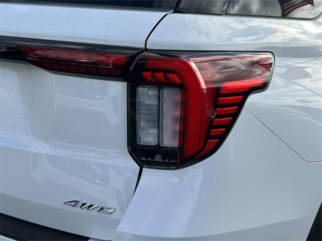 new 2025 Ford Explorer car