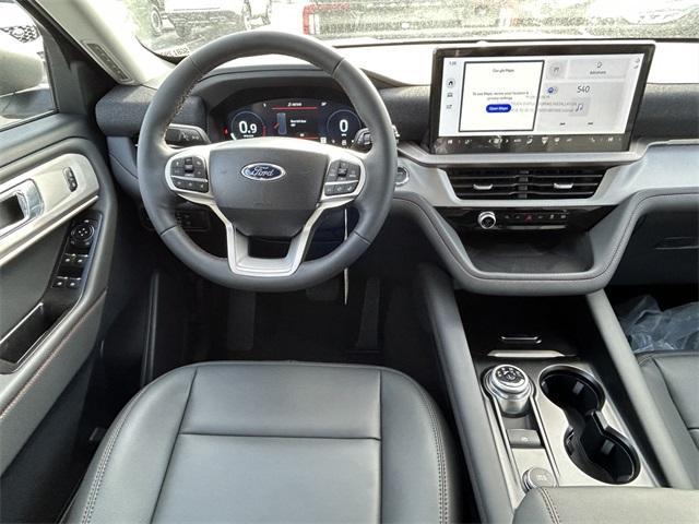 new 2025 Ford Explorer car