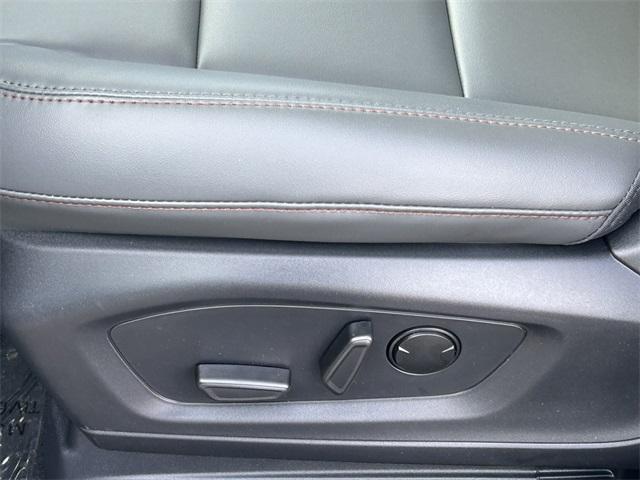 new 2025 Ford Explorer car