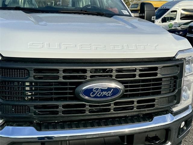 new 2024 Ford F-350 car, priced at $54,746