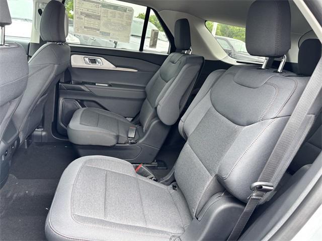 new 2025 Ford Explorer car
