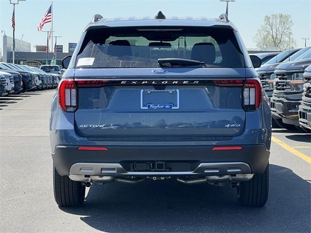 new 2025 Ford Explorer car