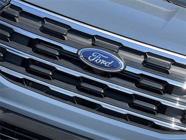 new 2025 Ford Explorer car