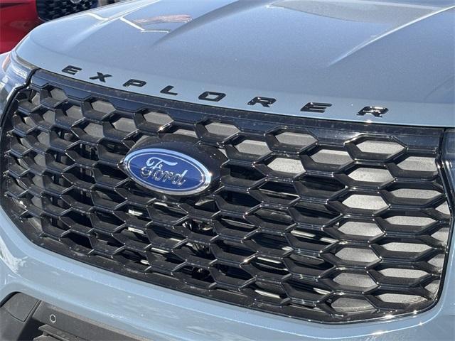 new 2025 Ford Explorer car