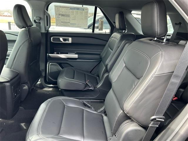 new 2024 Ford Explorer car, priced at $41,231