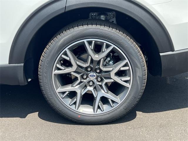 new 2025 Ford Explorer car