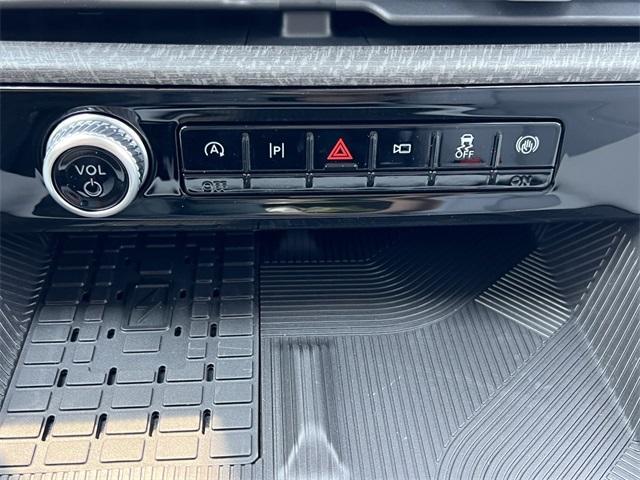 new 2025 Ford Explorer car
