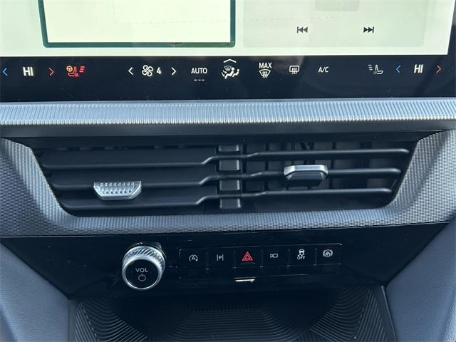 new 2025 Ford Explorer car