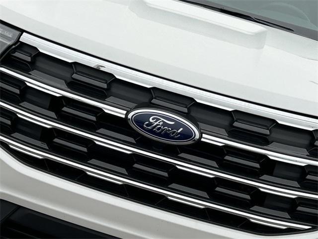 new 2025 Ford Explorer car