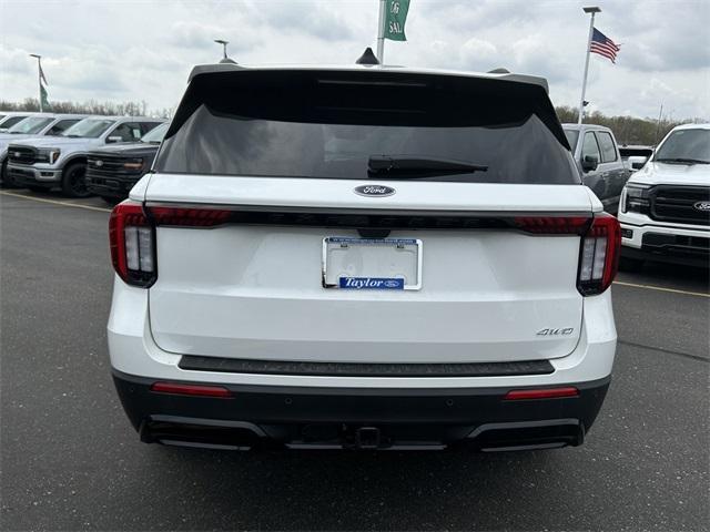 new 2025 Ford Explorer car