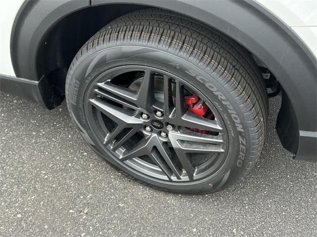 new 2025 Ford Explorer car