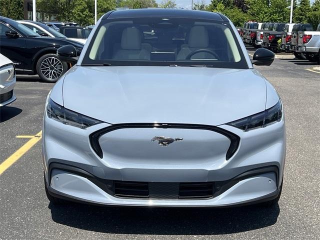 new 2025 Ford Mustang Mach-E car