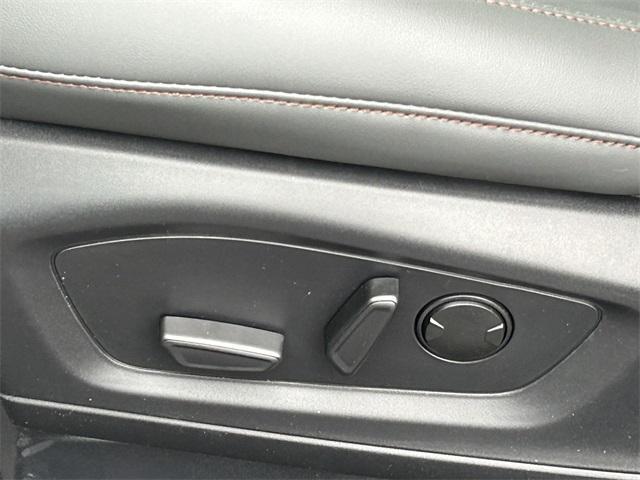 new 2025 Ford Explorer car