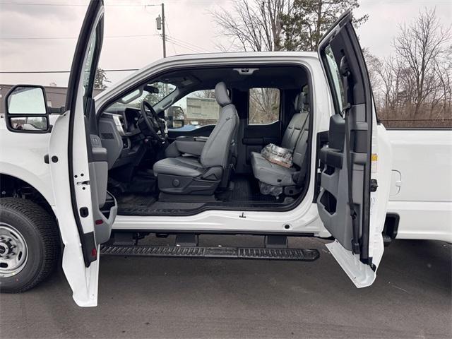 new 2025 Ford F-250 car