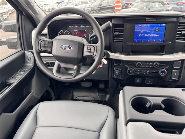 new 2025 Ford F-250 car