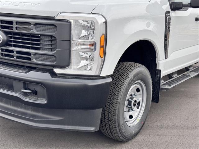 new 2025 Ford F-250 car