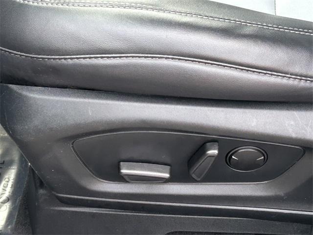 used 2023 Ford Explorer car, priced at $33,998