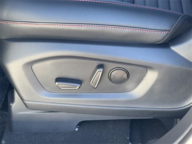 new 2025 Ford Explorer car
