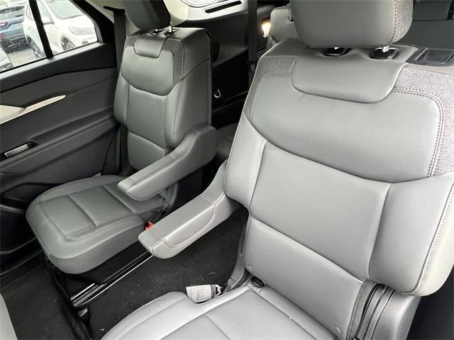 new 2025 Ford Explorer car