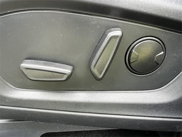 new 2025 Ford Explorer car