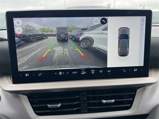new 2025 Ford Explorer car