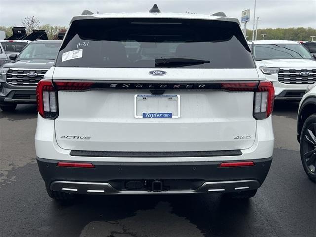 new 2025 Ford Explorer car