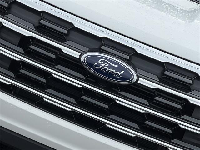 new 2025 Ford Explorer car
