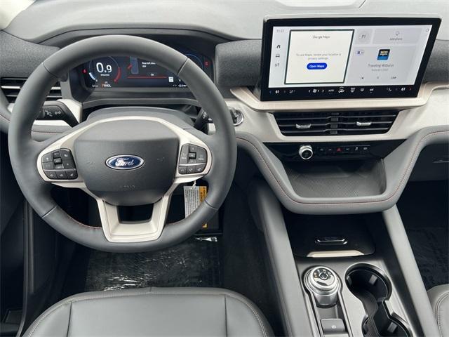 new 2025 Ford Explorer car