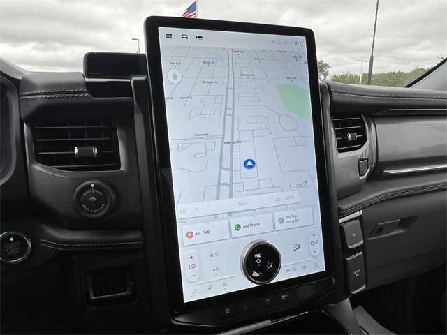 new 2025 Ford F-150 Lightning car