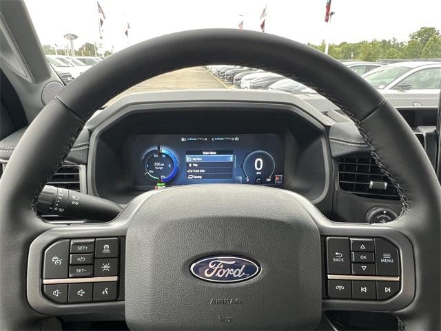 new 2025 Ford F-150 Lightning car