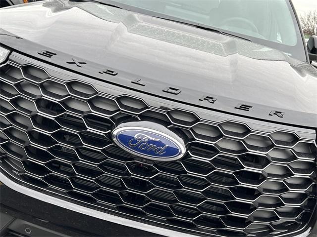 new 2025 Ford Explorer car