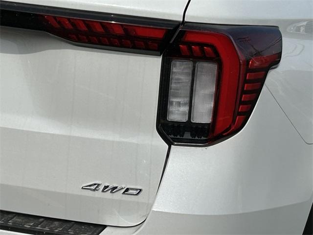 new 2025 Ford Explorer car