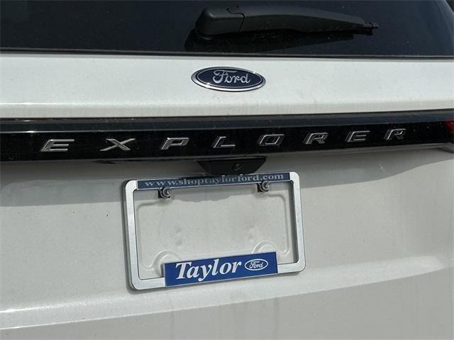 new 2025 Ford Explorer car