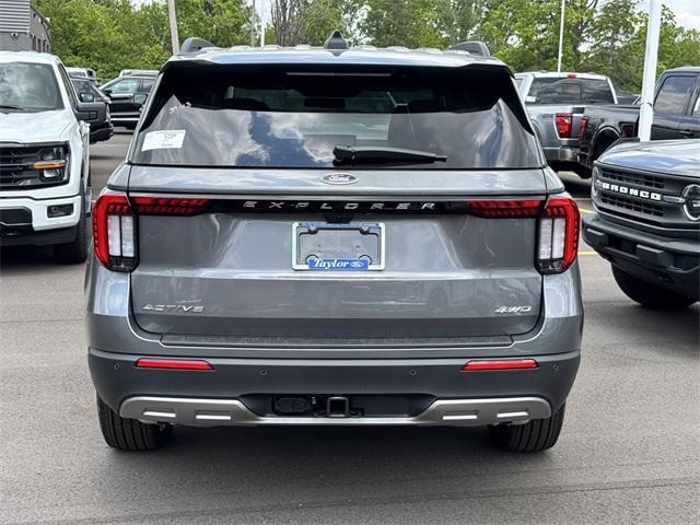 new 2025 Ford Explorer car