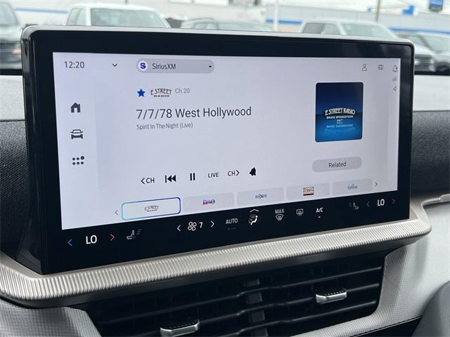 new 2025 Ford Explorer car