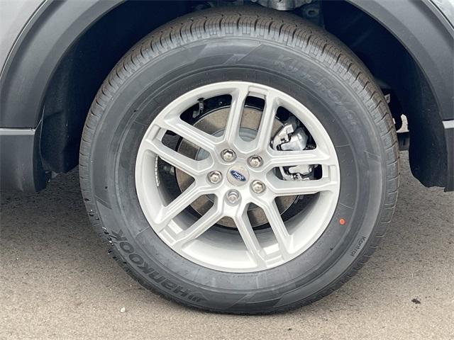 new 2025 Ford Explorer car