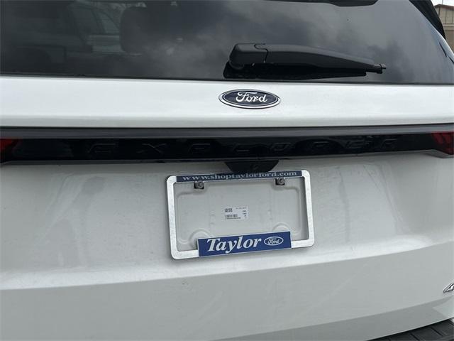 new 2025 Ford Explorer car