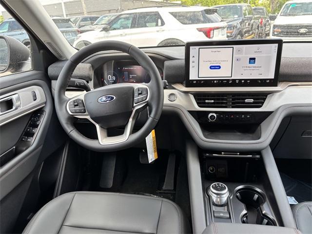 new 2025 Ford Explorer car