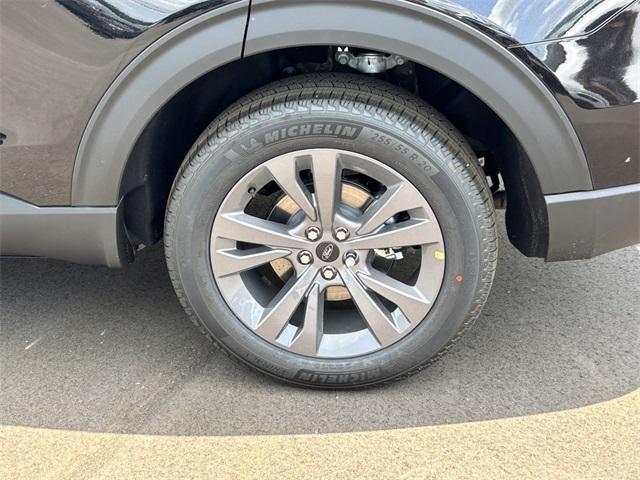 new 2025 Ford Explorer car