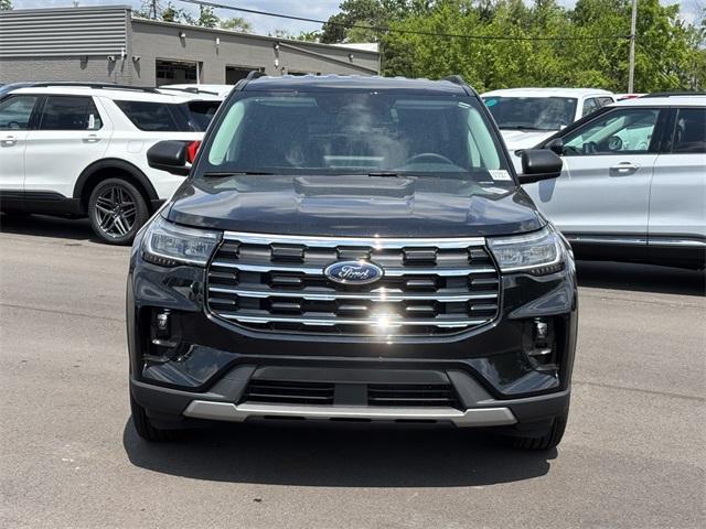 new 2025 Ford Explorer car