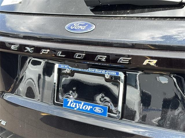 new 2025 Ford Explorer car