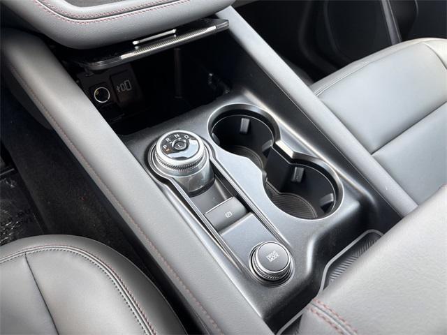 new 2025 Ford Explorer car