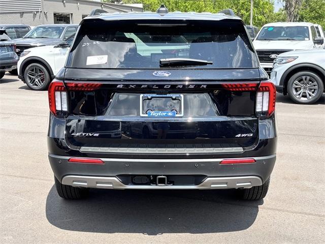 new 2025 Ford Explorer car