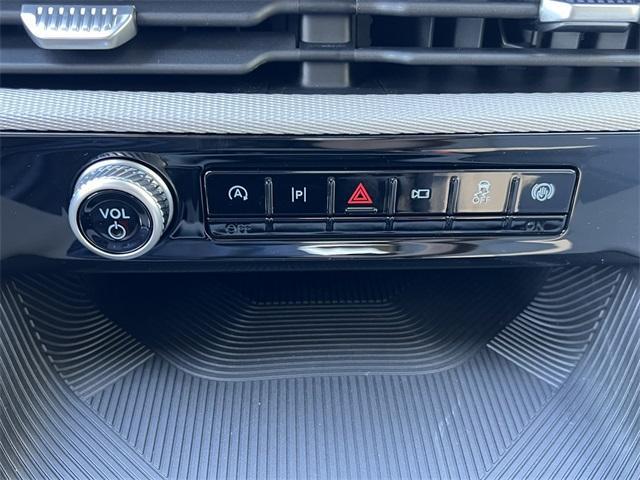 new 2025 Ford Explorer car