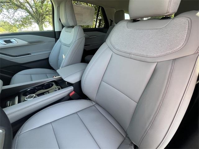 new 2025 Ford Explorer car