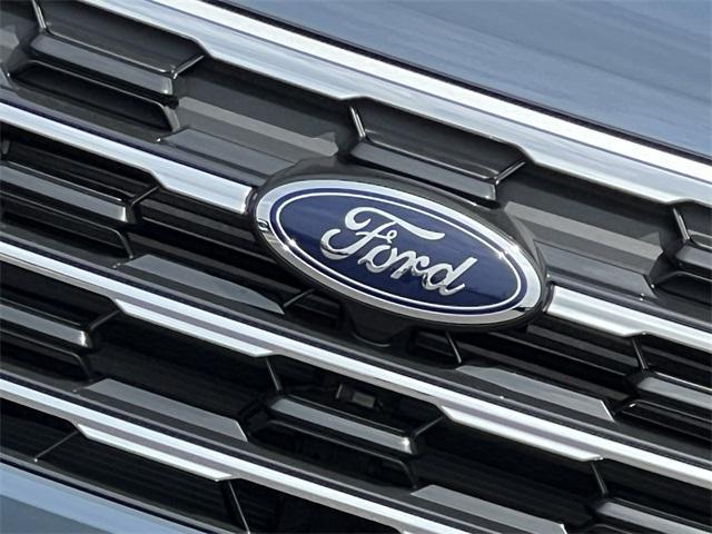 new 2025 Ford Explorer car