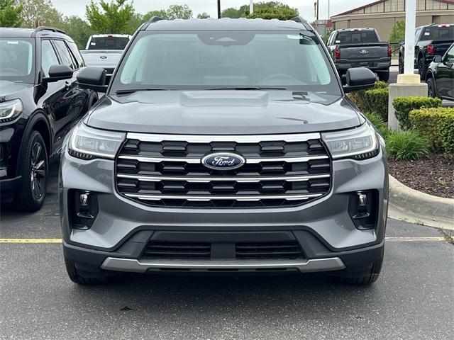 new 2025 Ford Explorer car