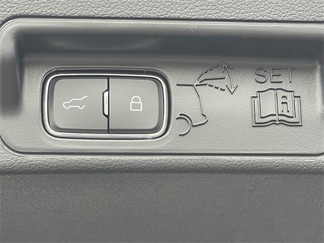 new 2025 Ford Explorer car