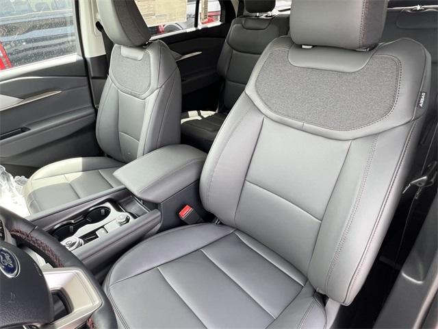 new 2025 Ford Explorer car