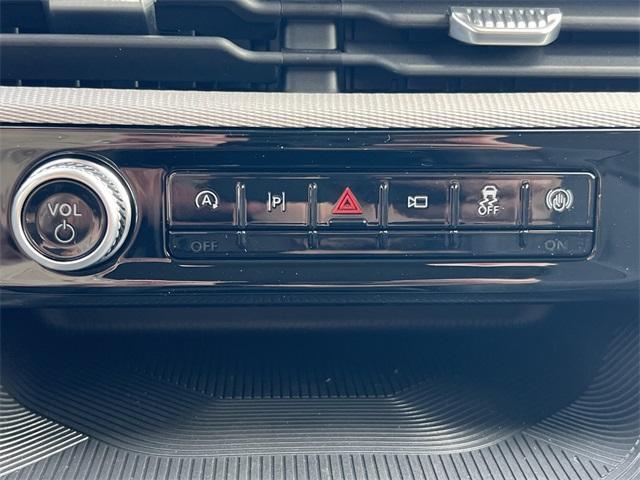 new 2025 Ford Explorer car